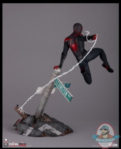 2021_10_06_09_51_02_spider_man_miles_morales_sixth_scale_diorama_by_pcs_sideshow_collectibles.jpg
