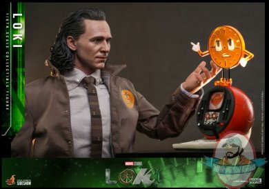 2021_10_15_17_49_52_loki_sixth_scale_collectible_figure_by_hot_toys_sideshow_collectibles.jpg