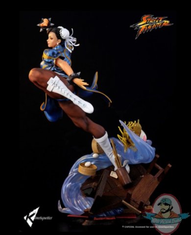 2021_10_26_09_11_44_chun_li_the_strongest_woman_in_the_world_diorama_by_kinetiquettes_sideshow_col.jpg