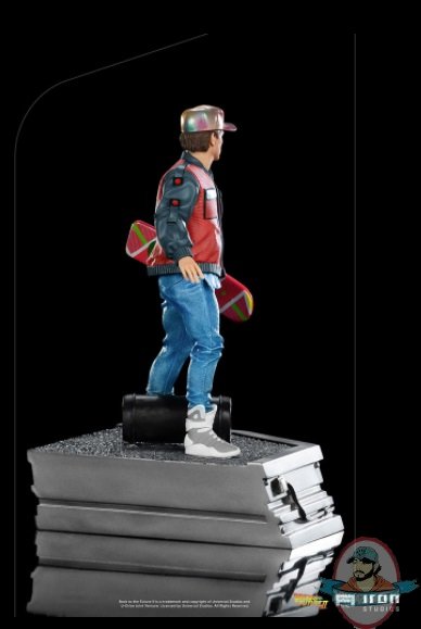 2021_10_26_17_32_34_marty_mcfly_1_10_art_scale_statue_by_iron_studios_sideshow_collectibles.jpg