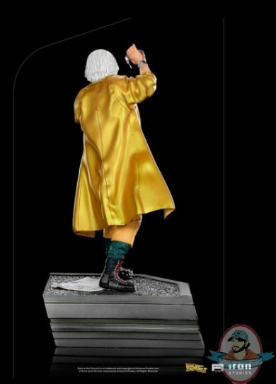 2021_10_26_17_41_49_doc_brown_1_10_art_scale_statue_by_iron_studios_sideshow_collectibles.jpg