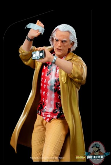 2021_10_26_17_42_04_doc_brown_1_10_art_scale_statue_by_iron_studios_sideshow_collectibles.jpg