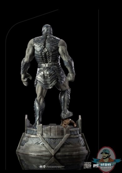 2021_10_28_13_21_12_darkseid_1_10_art_scale_statue_by_iron_studios_sideshow_collectibles.jpg