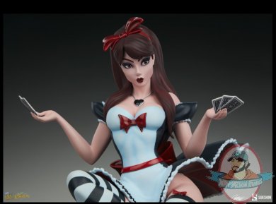 2021_10_28_17_53_17_j_scott_campbell_alice_in_wonderland_game_of_hearts_edition_statue_sideshow_c.jpg