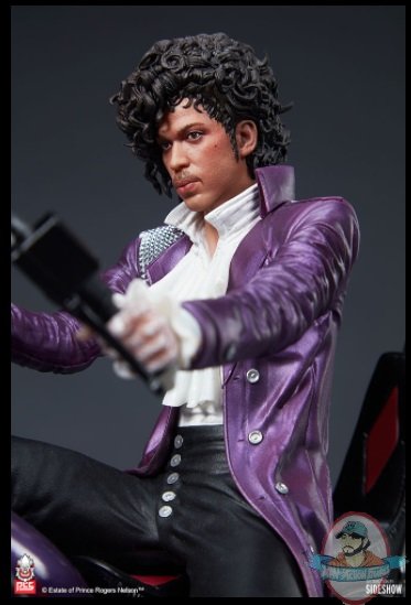 2021_10_29_11_00_00_prince_prince_tribute_statue_by_pcs_sideshow_collectibles.jpg