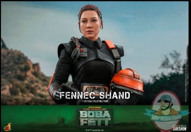 2022_01_06_13_28_14_fennec_shand_sixth_scale_collectible_figure_by_hot_toys_sideshow_collectibles.jpg
