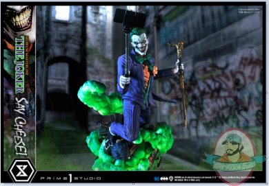 2022_01_07_11_40_18_2022_01_07_11_40_00_the_joker_say_cheese_statue_by_prime_1_studio_sideshow_colle.jpg
