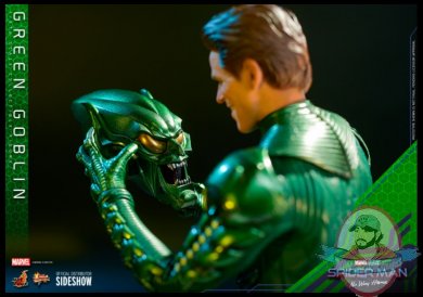 2022_01_25_12_19_18_green_goblin_sixth_scale_collectible_figure_by_hot_toys_sideshow_collectibles.jpg