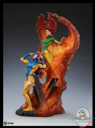 2022_02_08_18_13_41_phoenix_and_jean_grey_maquette_sideshow_collectibles.jpg