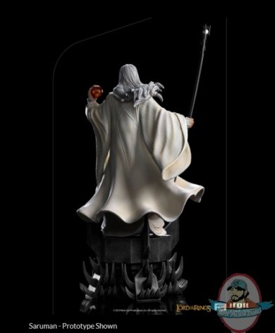 2022_02_10_14_19_00_saruman_1_10_scale_statue_by_iron_studios_sideshow_collectibles.jpg