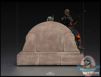 2022_04_13_14_43_31_boba_fett_fennec_shand_on_throne_deluxe_1_10_scale_statue_by_iron_studios_si.jpg