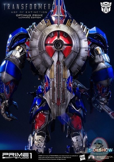 902502-optimus-prime-ultimate-edition-11.jpg