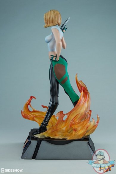 danger-girl-abbey-chase-premium-format-figure-sideshow-300547-07.jpg