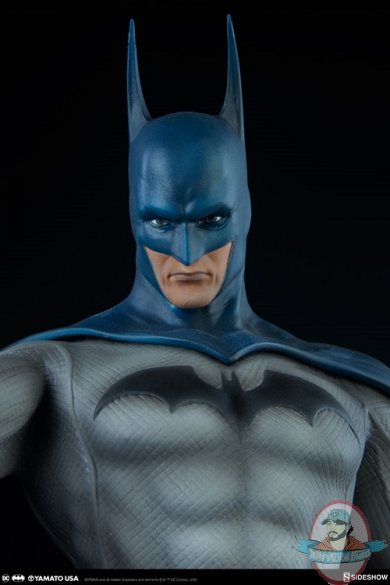 dc-comics-batman-blue-version-statue-yamato-903321-10.jpg