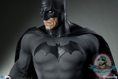 dc-comics-batman-legendary-scale-figure-sideshow-400172-13.jpg