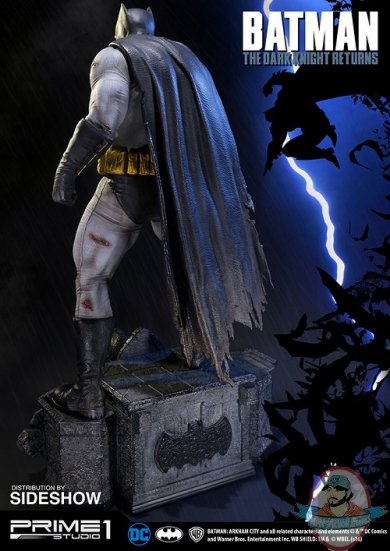 dc-comics-batman-the-dark-knight-returns-statue-prime1-902785-10.jpg
