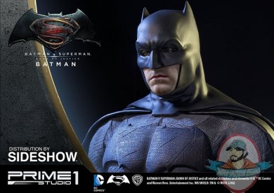 dc-comics-batman-v-superman-batman-half-scale-polystone-statue-prime-1-902663-10.jpg