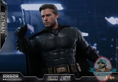 dc-comics-justice-league-batman-sixth-scale-figure-hot-toys-903308-05.jpg