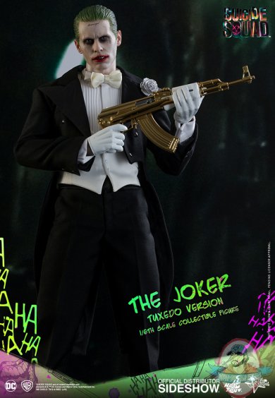 dc-comics-suicide-squad-the-joker-tuxedo-version-sixth-scale-hot-toys-902791-07.jpg