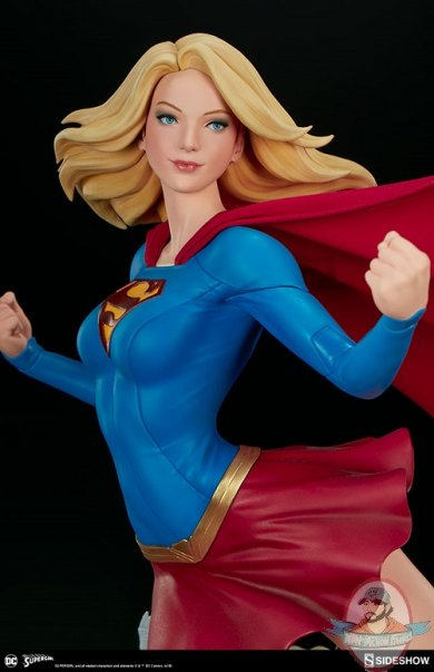 dc-comics-supergirl-premium-format-figure-sideshow-300670-13.jpg