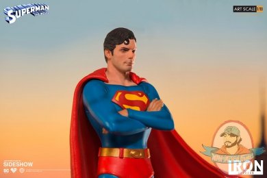 superman 1978 deluxe statue by iron studios