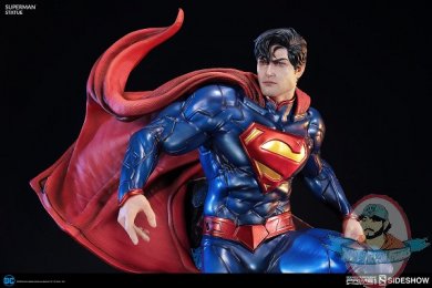 dc-comics-the-new-52-superman-statue-prime1-200509-03.jpg