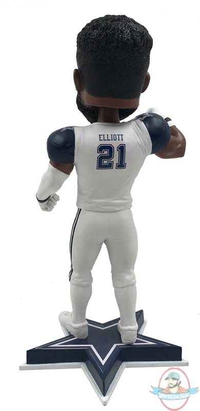 ezekiel-elliott-dallas-cowboys-feed-me-color-rush-10-bobblehead-with-bobble-arm-by-forever-collectibles-27.jpg