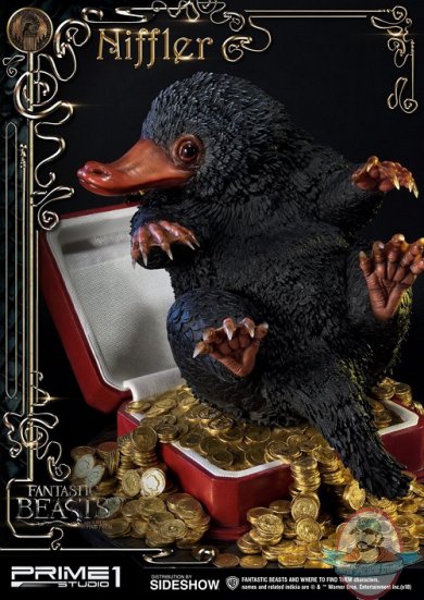 fantastic-beasts-and-where-to-find-them-niffler-statue-prime1-studio-903425-05.jpg