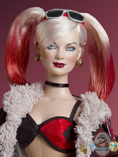 Dc Comics Bombshell Harley Quinn 16 Inch Doll By Tonner Doll Man Of Action Figures