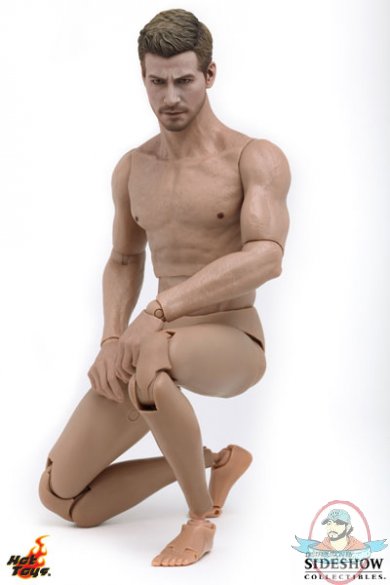 hot_toys_true_type_body_2.jpg