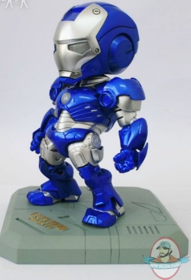 iron-man-sd-mark-iii-lightable-eyes-blue-action-figure-11f4.jpg