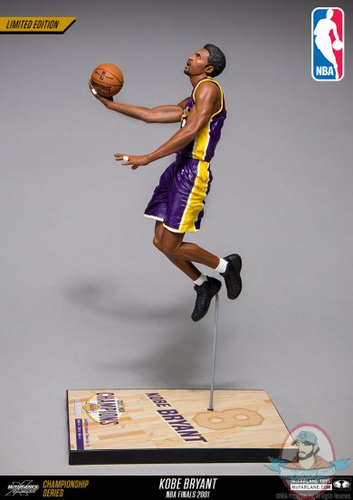 kobe-bryant-limited-edition-championship-series-2001-7-figure-3000-16.jpg