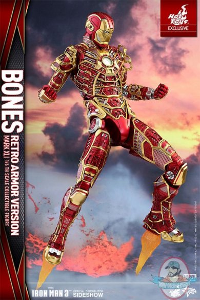 marvel-iron-man-3-bones-retro-armored-version-mark-xli-sixth-scale-hot-toys-902963-04.jpg