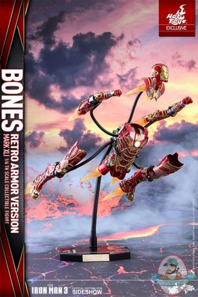 marvel-iron-man-3-bones-retro-armored-version-mark-xli-sixth-scale-hot-toys-902963-18.jpg