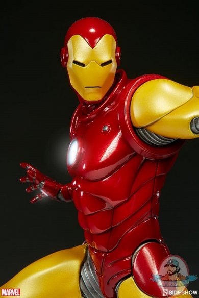 marvel-iron-man-avengers-assemble-statue-200354-09.jpg