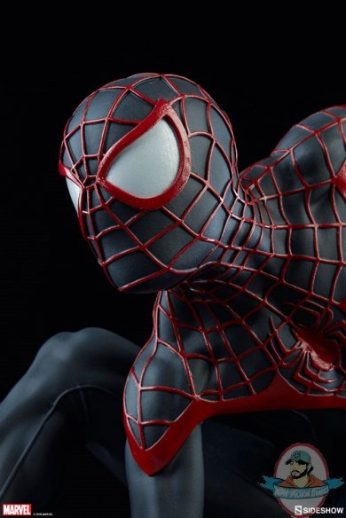marvel-spider-man-miles-morales-premium-format-figure-sideshow-300554-13.jpg