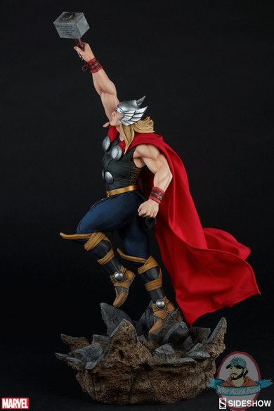 marvel-thor-avengers-assemble-statue-200353-05.jpg