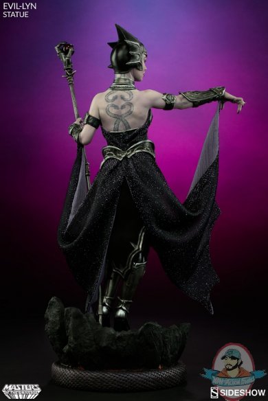 masters-of-the-universe-evil-lyn-statue-200461-06.jpg