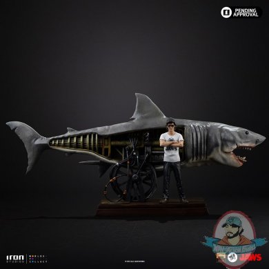 mechajaws1.jpg mechajaws1.jpg