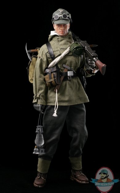 mg_34_gunner_3.jpg