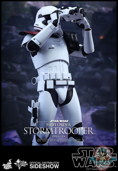 star-wars-first-order-stormtrooper-officer-sixth-scale-hot-toys-902603-07.jpg