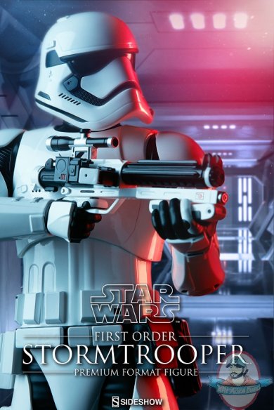 star-wars-first-order-stormtrooper-premium-format-300496-01.jpg