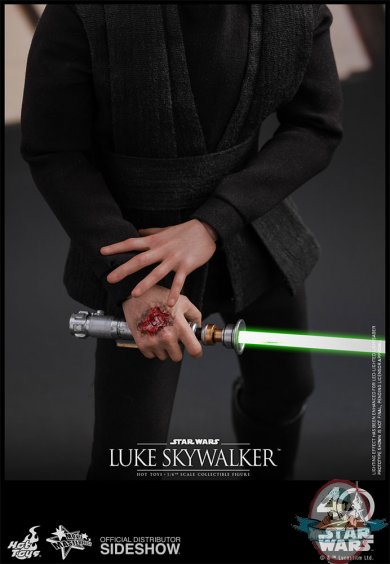 star-wars-luke-skywalker-sixth-scale-hot-toys-903109-21.jpg