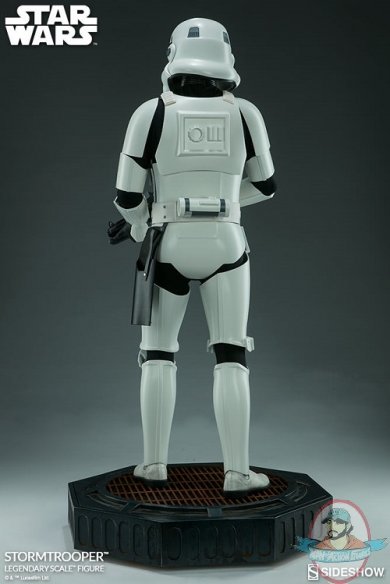 star-wars-stormtrooper-legendary-scale-figure-400158-08.jpg