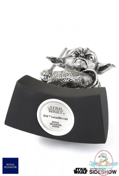 star-wars-yoda-figurine-royal-selangor-903017-05.jpg