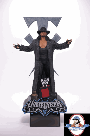 the-undertaker-wwe-icon-series-limited-edition-resin-collectible-15.gif