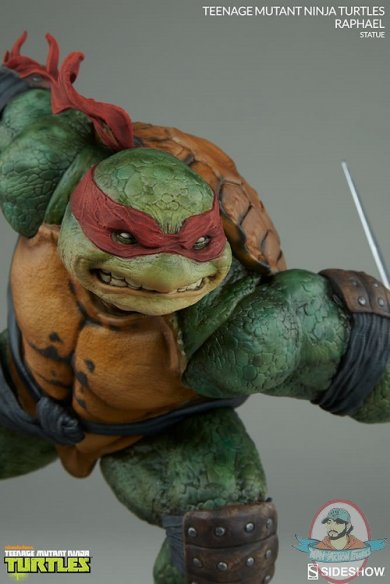 tmnt-raphael-statue-feature-200467-08.jpg